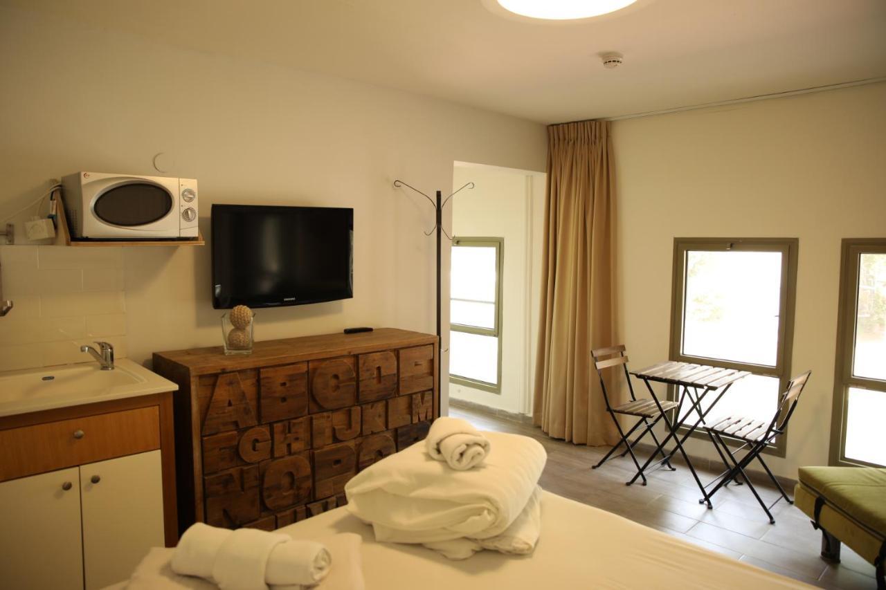 Bait Alfa Kibbutz Country Lodging Bet Alfa Exterior foto
