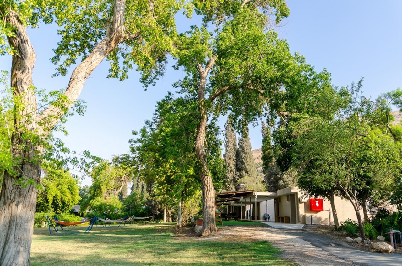 Bait Alfa Kibbutz Country Lodging Bet Alfa Exterior foto